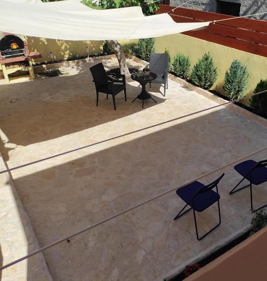 Lumar Holidays And Apartments Preko Buitenkant foto