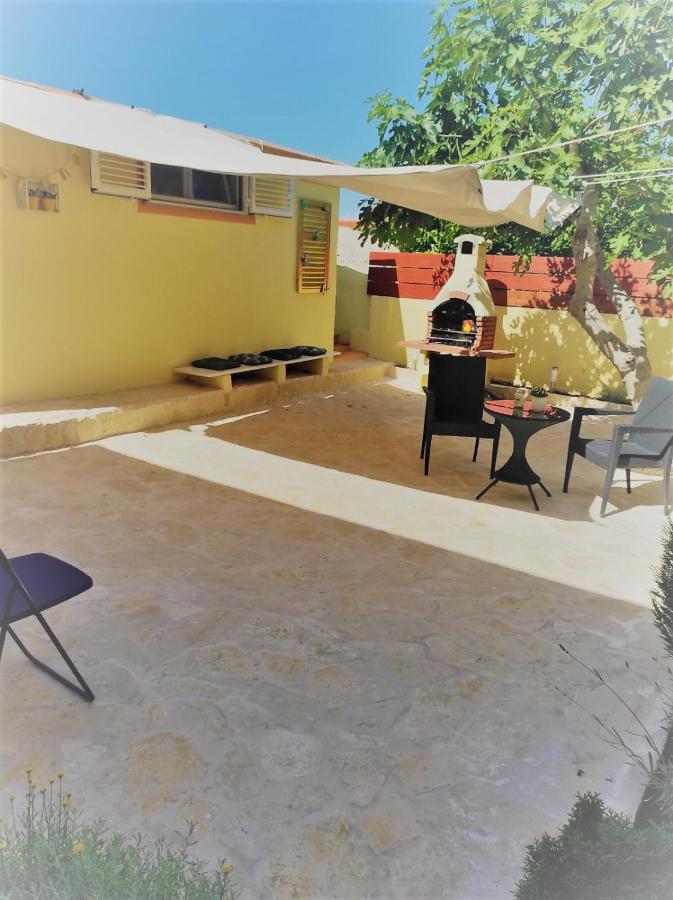Lumar Holidays And Apartments Preko Buitenkant foto