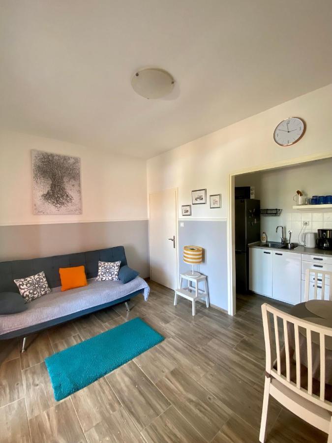Lumar Holidays And Apartments Preko Buitenkant foto